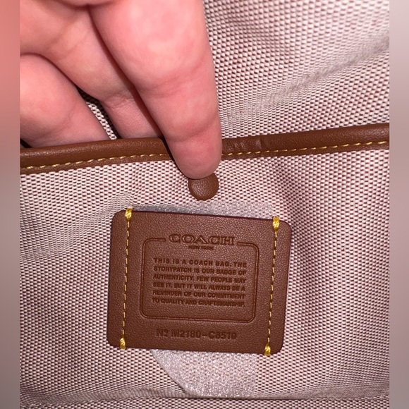 Coach Tea Rose Rogue - Picture 12 of 14